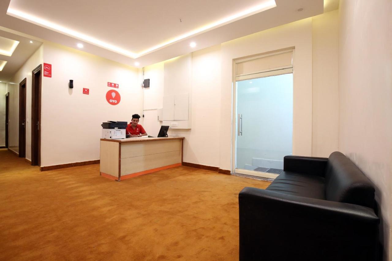 Oyo 9159 Hotel Royal Woodslark Zirakpur Εξωτερικό φωτογραφία