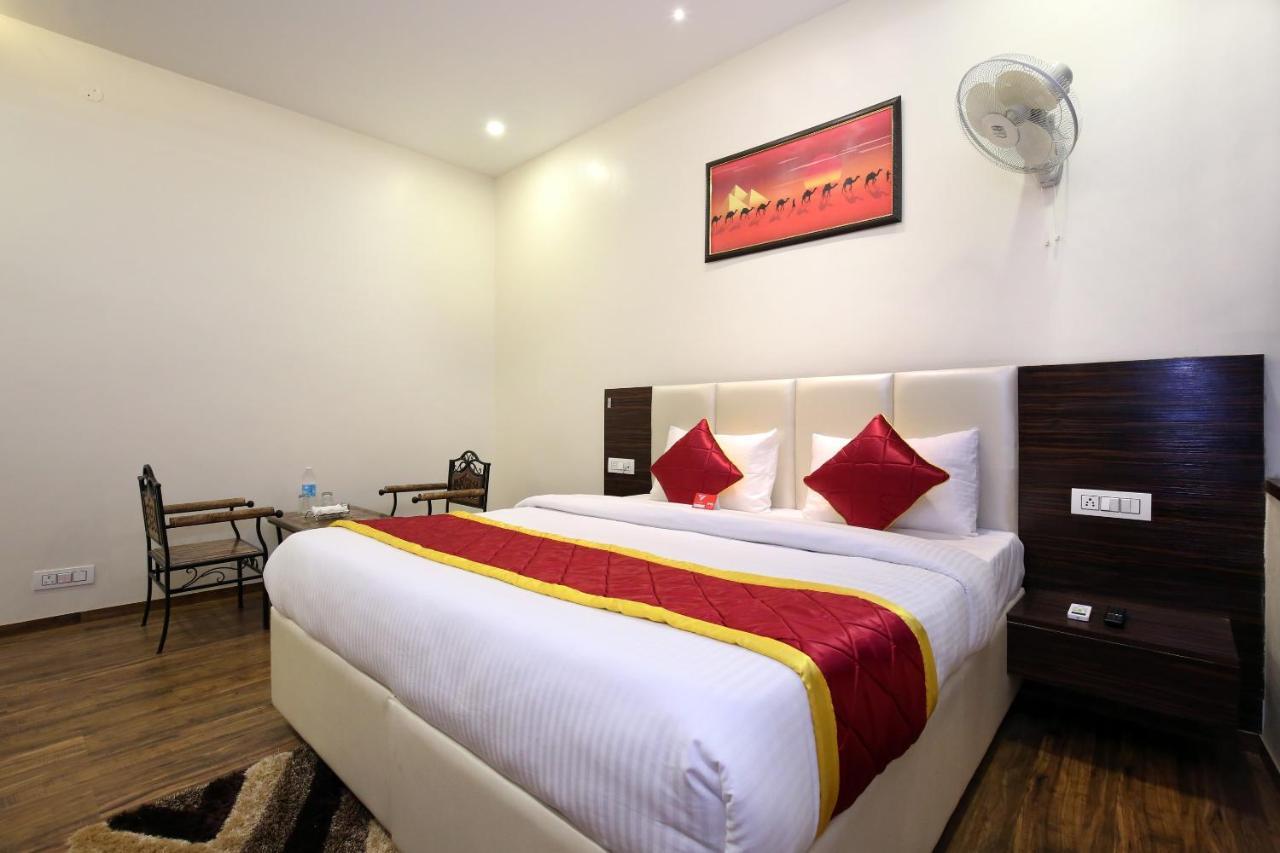 Oyo 9159 Hotel Royal Woodslark Zirakpur Εξωτερικό φωτογραφία
